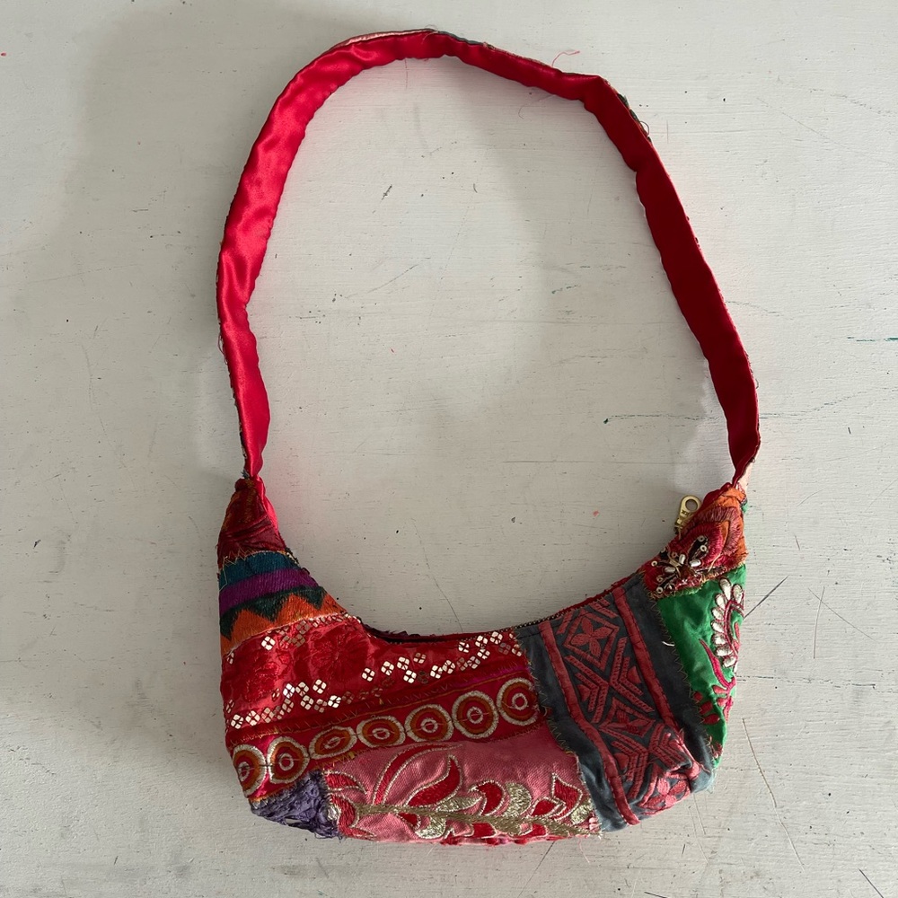 Handmade purse made with vintage fabric